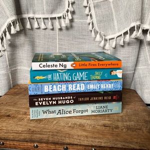 5 Paperback Books, Summer Reading